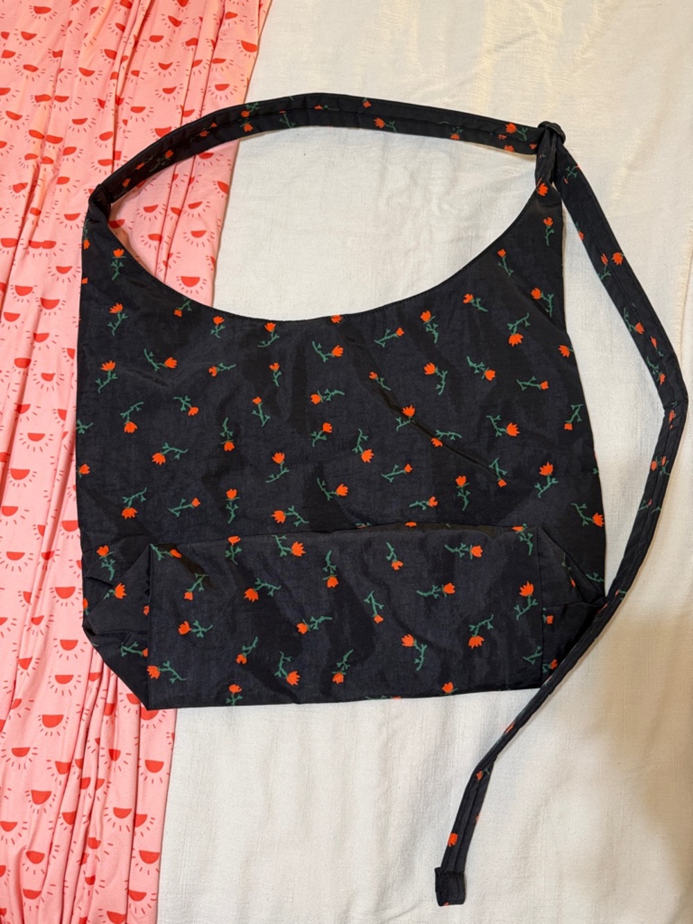 Baggu Large Nylon Sling in Painted Wildflower - Picture 2 of 5
